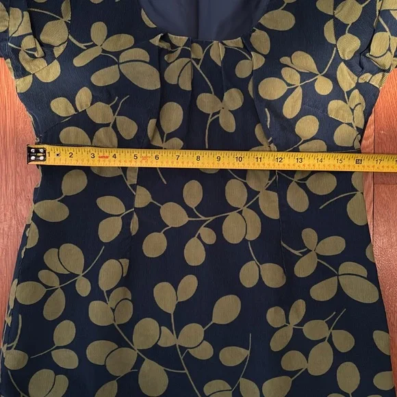 Boden 100% cotton scoop neck corduroy dress with leaf print in blue and green - Picture 14 of 16